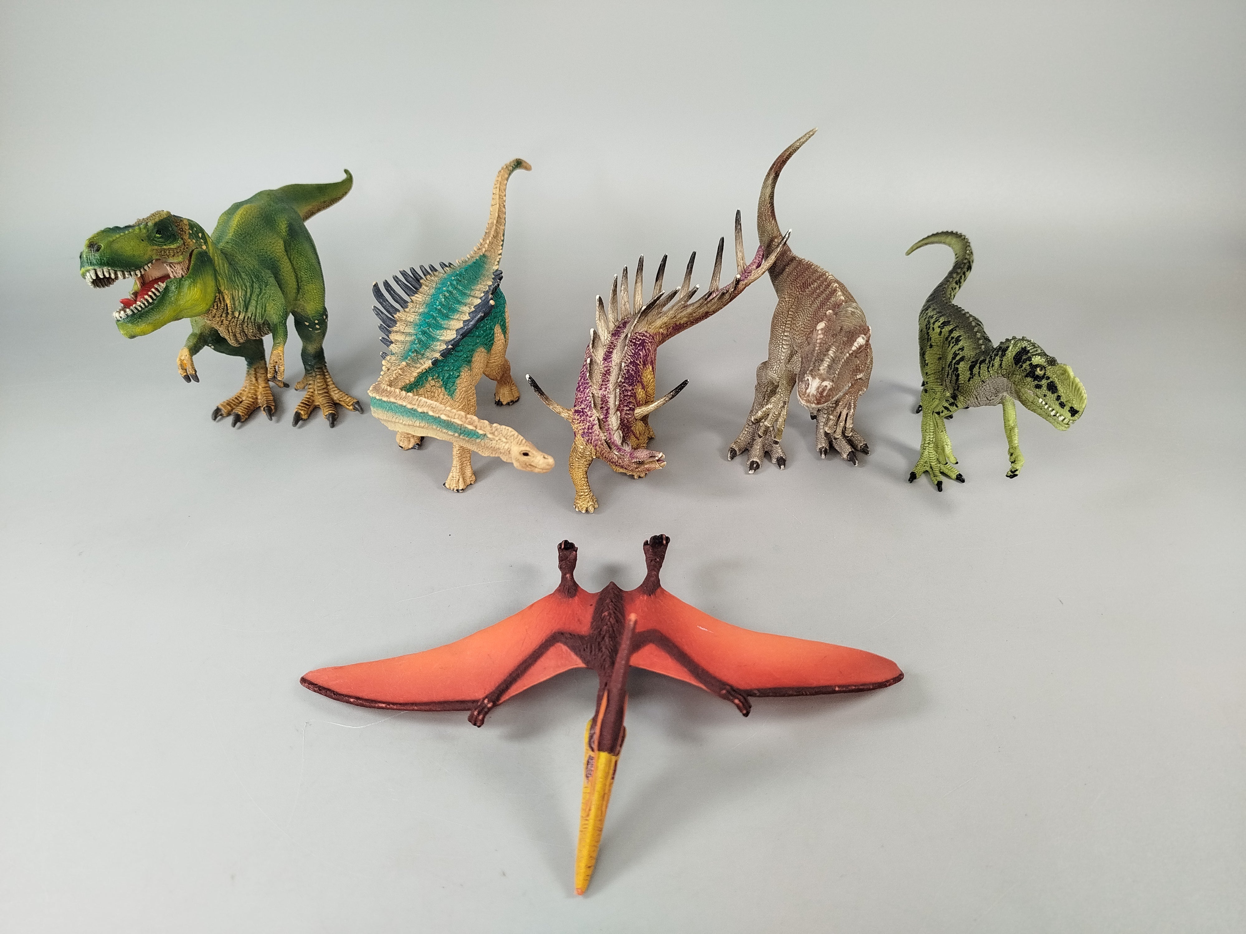 Schleich Dinosaurier Figuren Set von 6 Urzeittieren – T-Rex, Stegosaurus & mehr